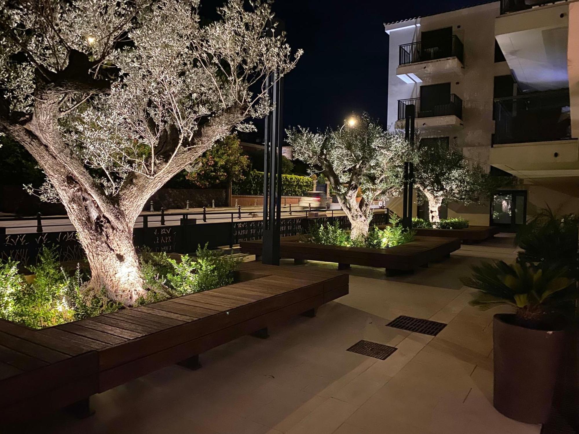 Exclusive Resort Apartments With Parking Saint Tropez Bagian luar foto