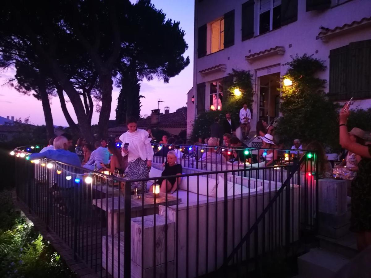 Exclusive Resort Apartments With Parking Saint Tropez Bagian luar foto